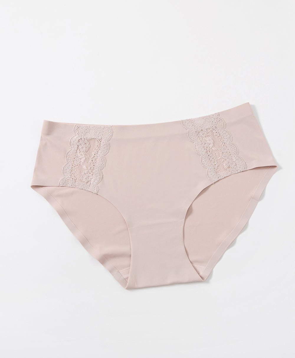 Comfortable mid-rise shorts