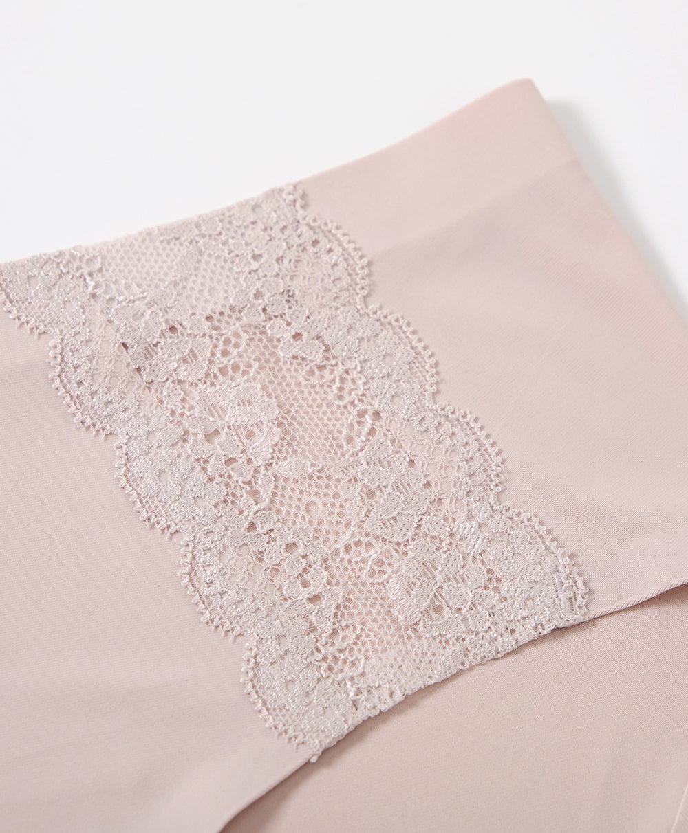 Comfortable mid-rise shorts