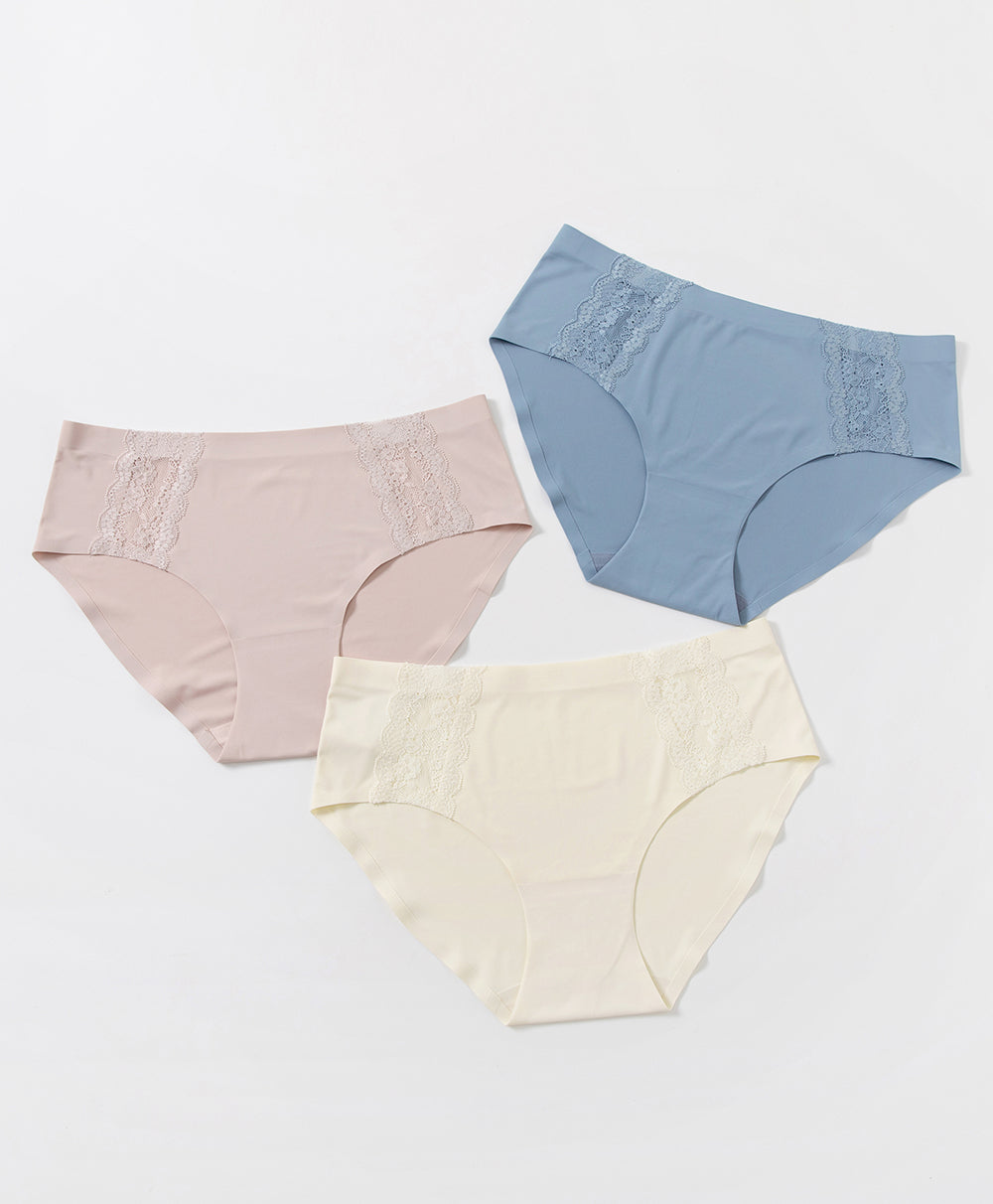 Comfortable mid-rise shorts