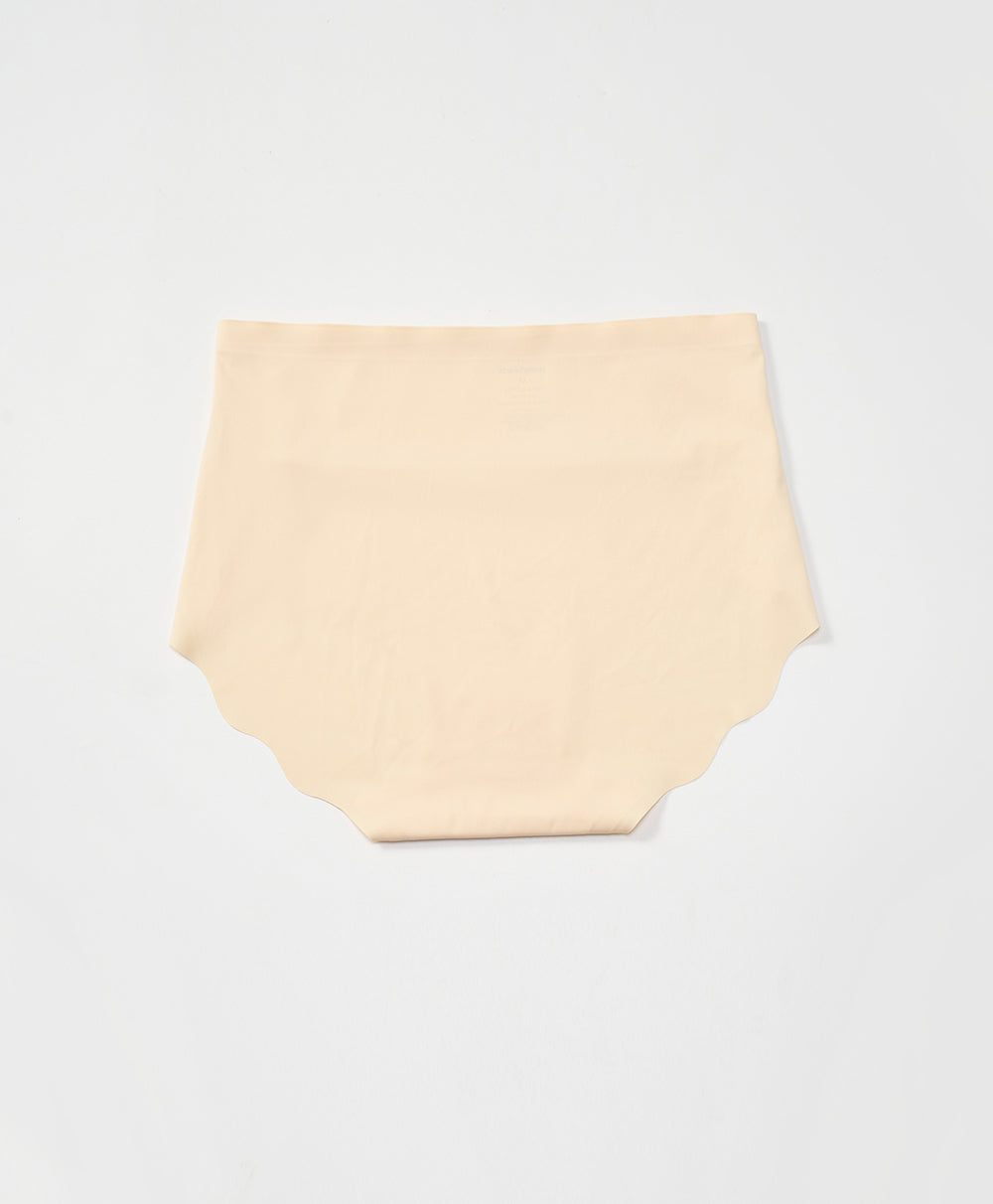 Seamless mid-length briefs