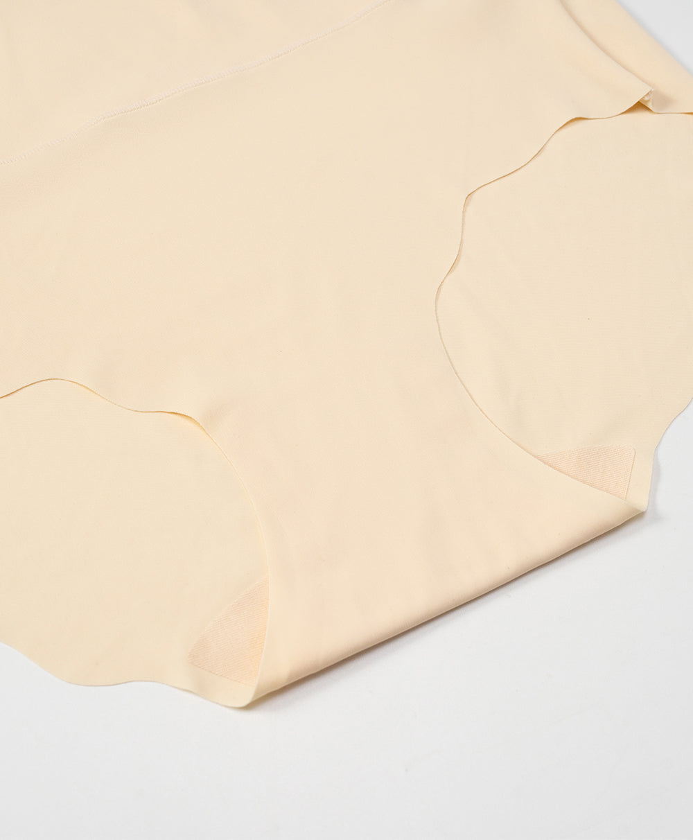 Seamless mid-length briefs