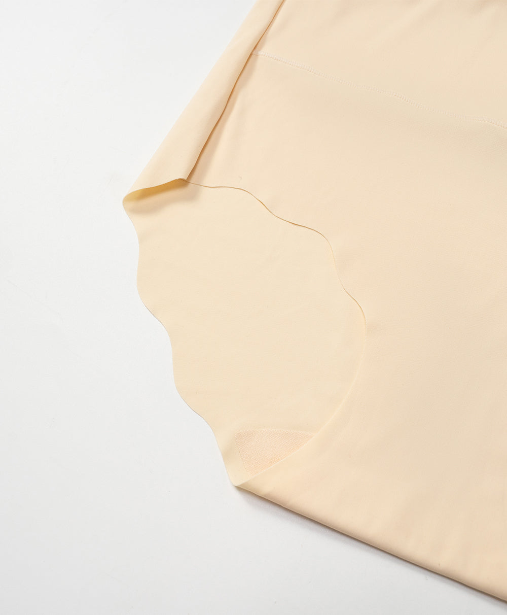 Seamless mid-length briefs
